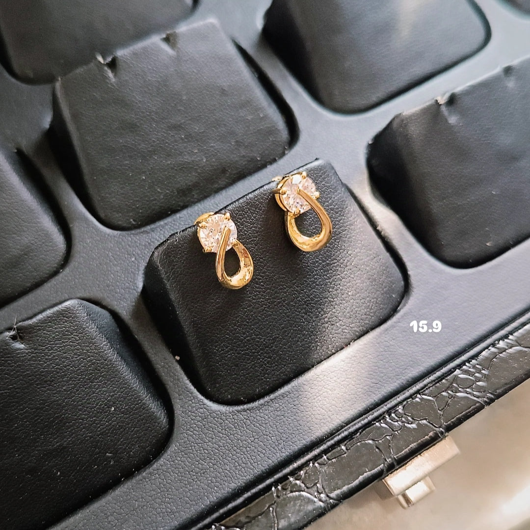 SST 216 | SINGLE DIAMOND EARRING