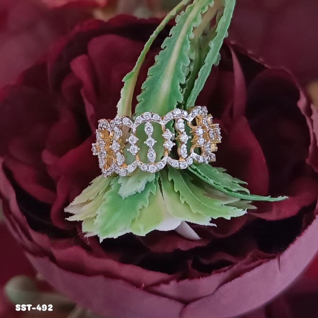 SST 492 | SPARKLING ACCENT RING