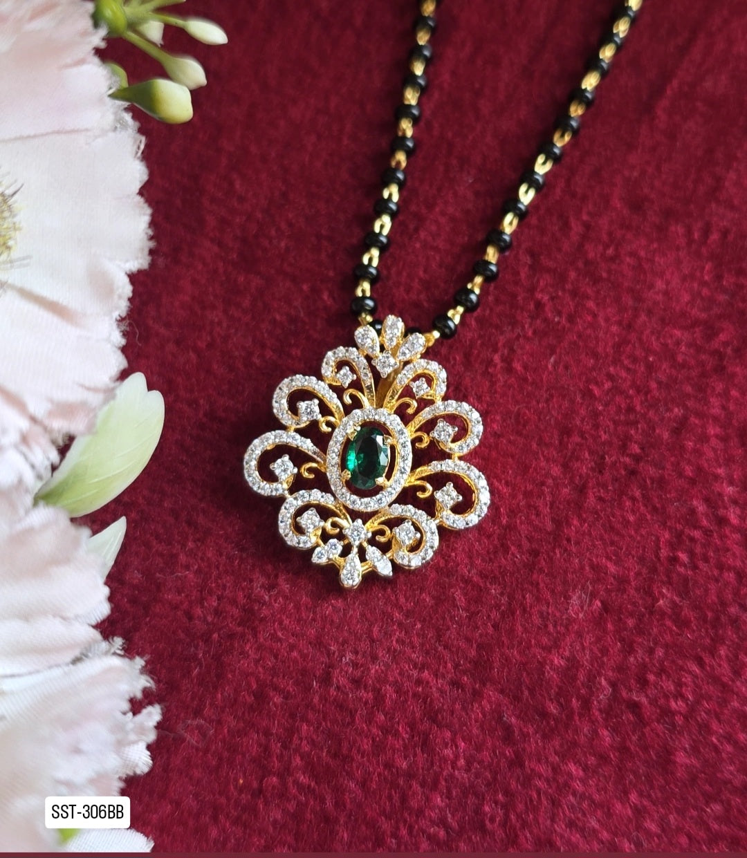 306BB | EMERALD AND DIAMOND MANGALSUTRA
