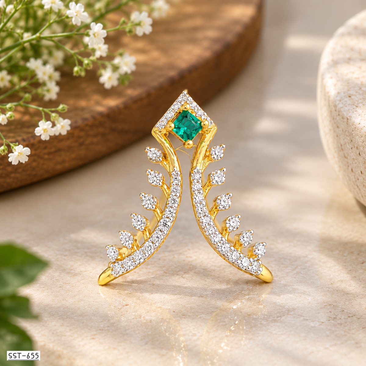 SST 655 | EMERALD LEAF SPARKLE RING