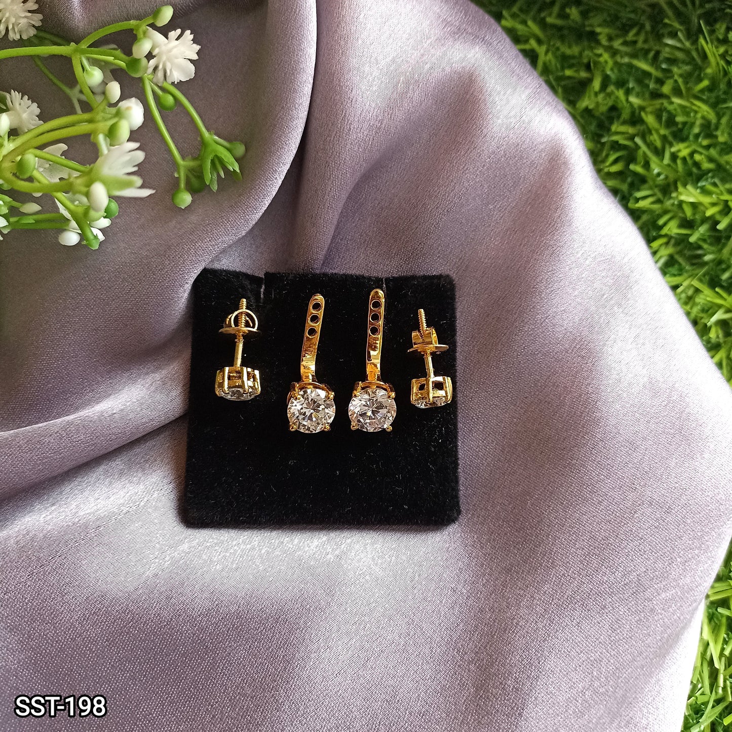 SST 198 | BUTTON EARRING WITH SCREW SAFETY DIAMOND EARRING