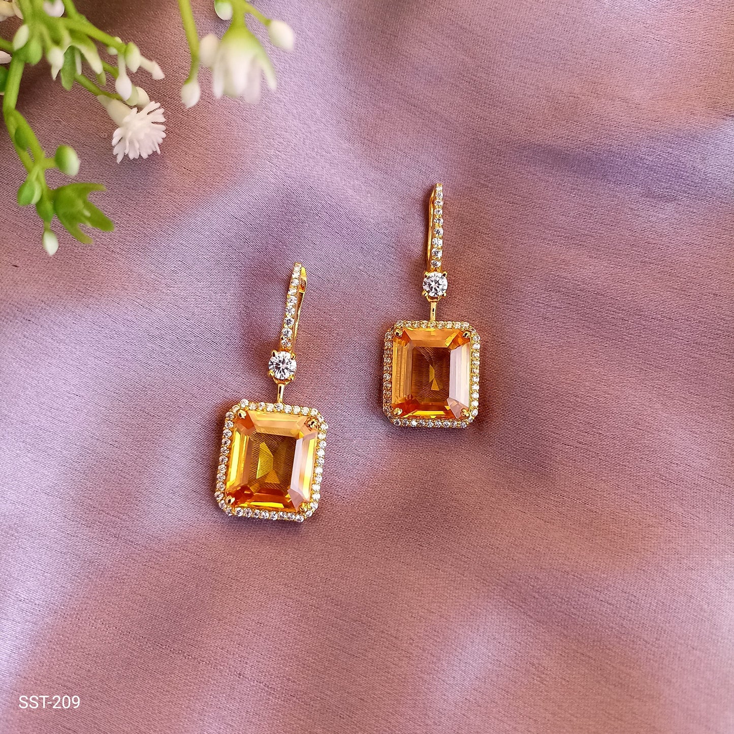 SST 209 | DROP EARRINGS
