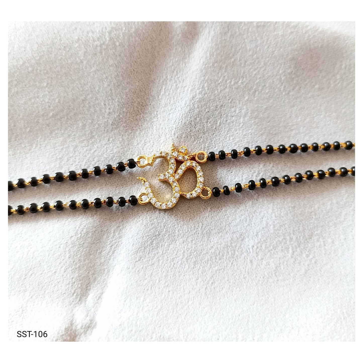 SST 106 | SACRED OM HAND MANGALSUTRA