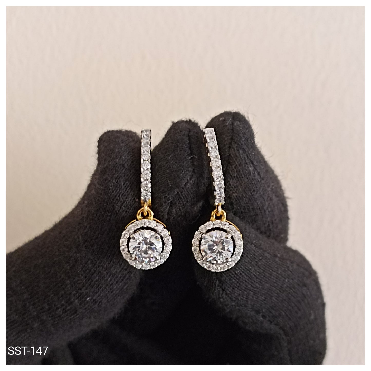 SST 147 | SPARKLING ROUND BALI EARRINGS