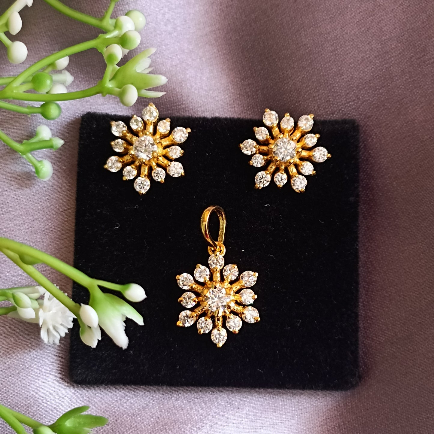 SST 122 | ZIRCON DIAMOND PENDANT & EARRINGS SET