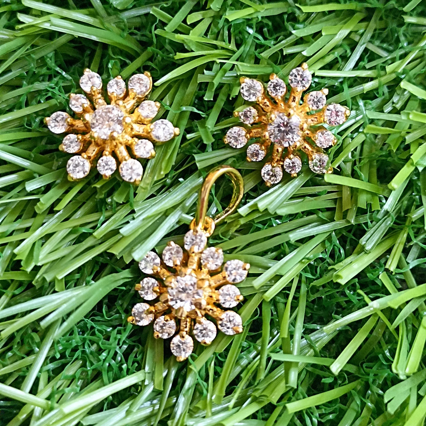 SST 122 | ZIRCON DIAMOND PENDANT & EARRINGS SET