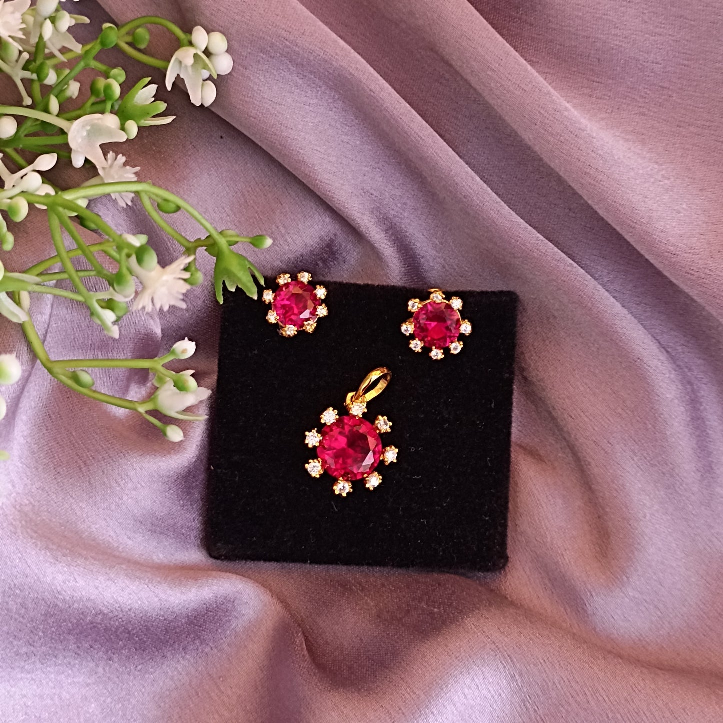SST 123 | VIBRANT RUBY DIAMOND JEWEL SET