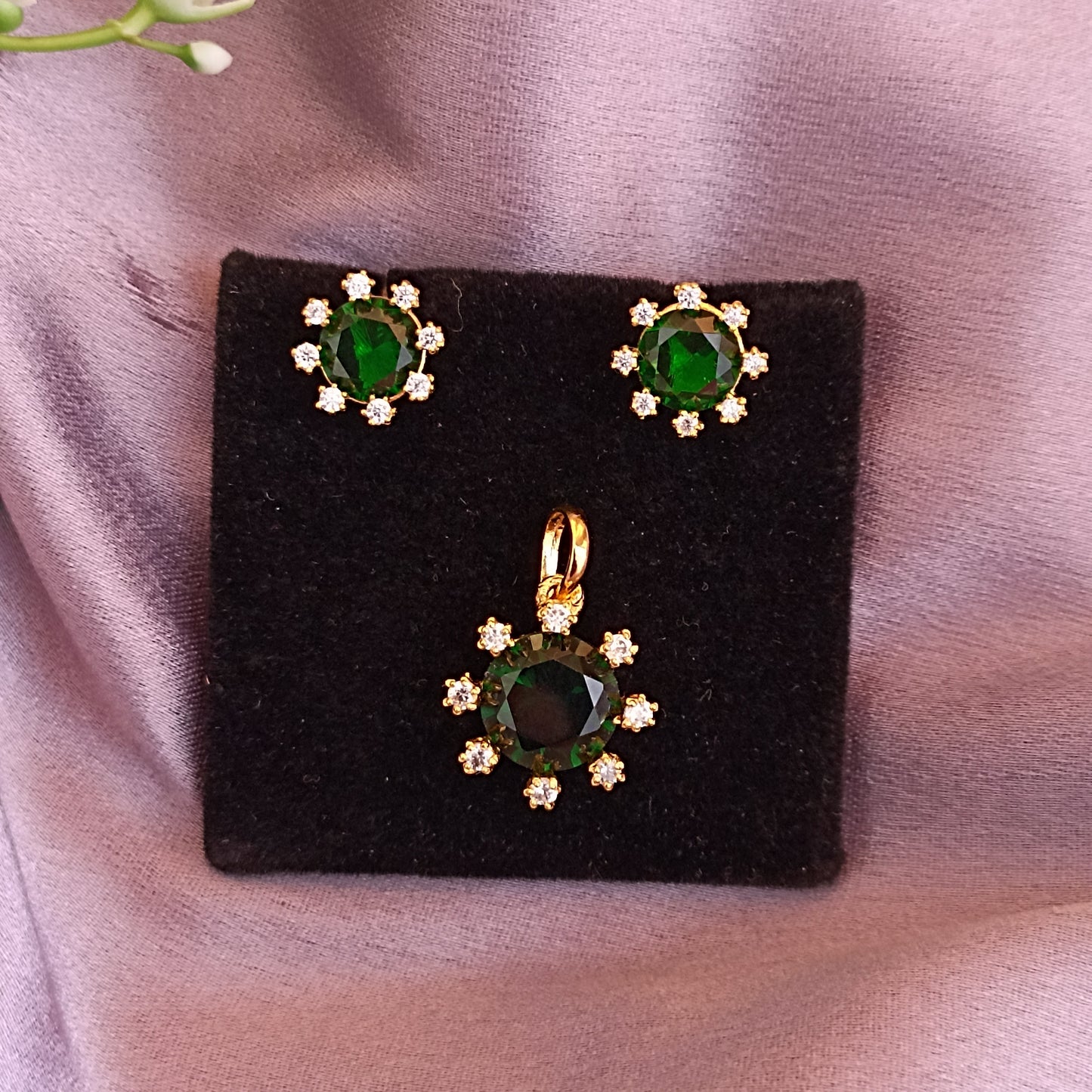 SST 123 | VIBRANT RUBY DIAMOND JEWEL SET