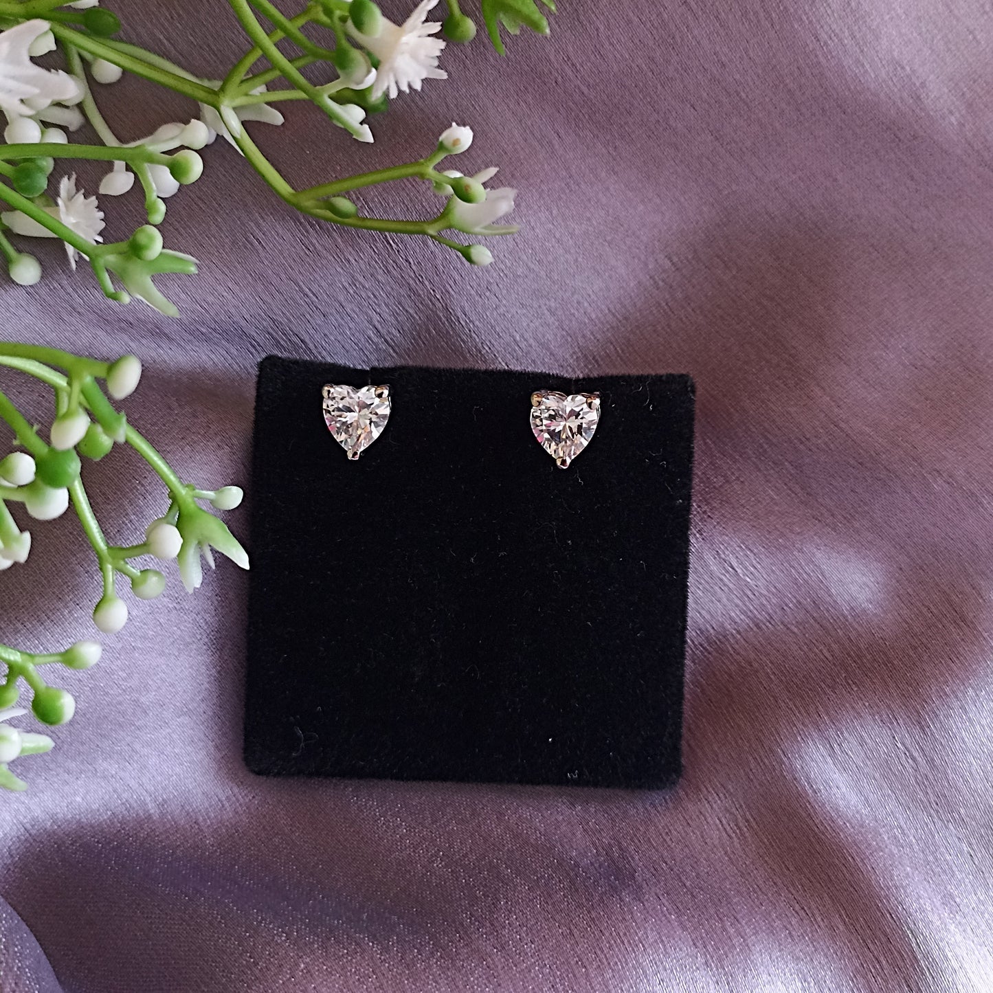 SST 065 | HEART SINGLE SOLITAIRE DIAMOND STUD