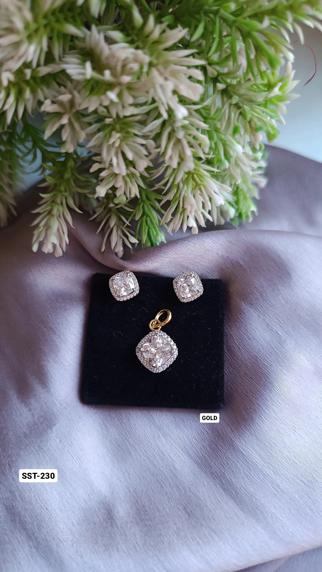 SST 230 | CUSHION HALO PENDANT AND EARRINGS SET