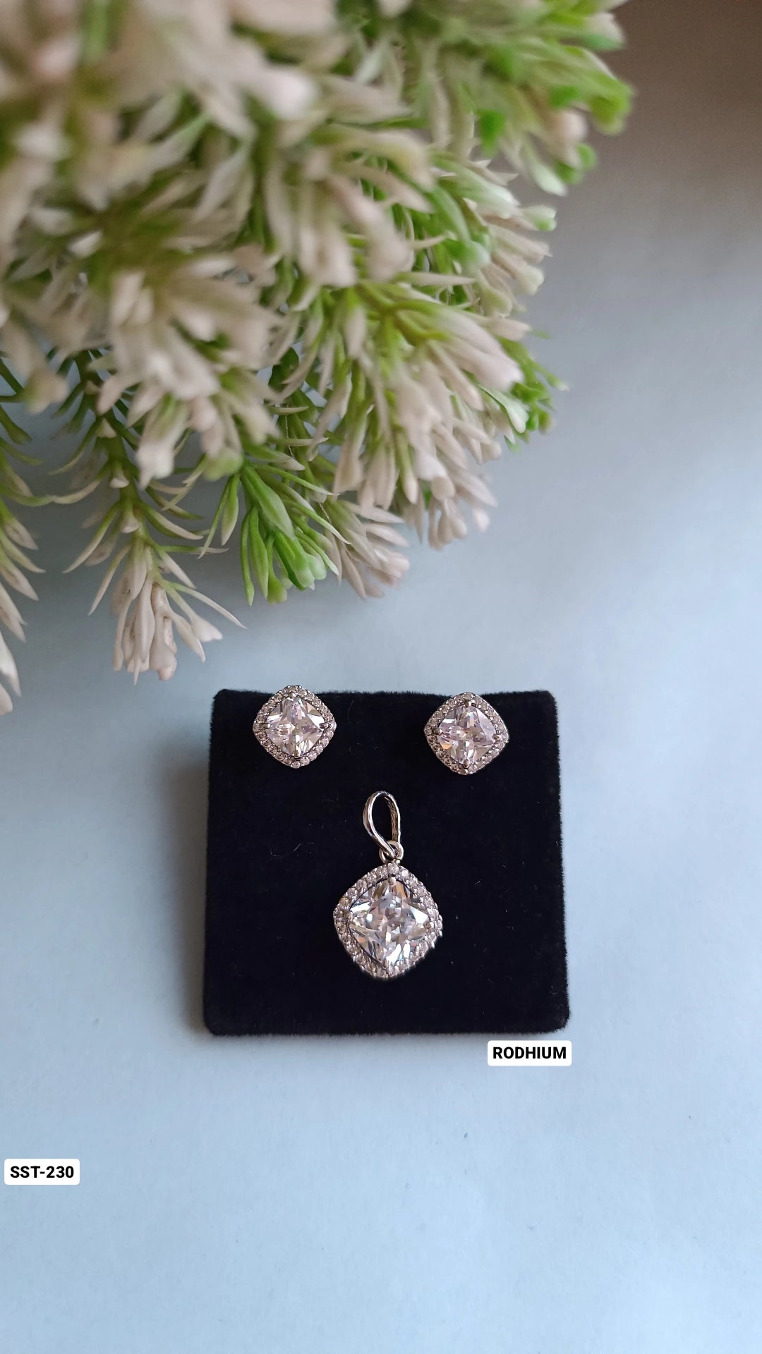 SST 230 | CUSHION HALO PENDANT AND EARRINGS SET