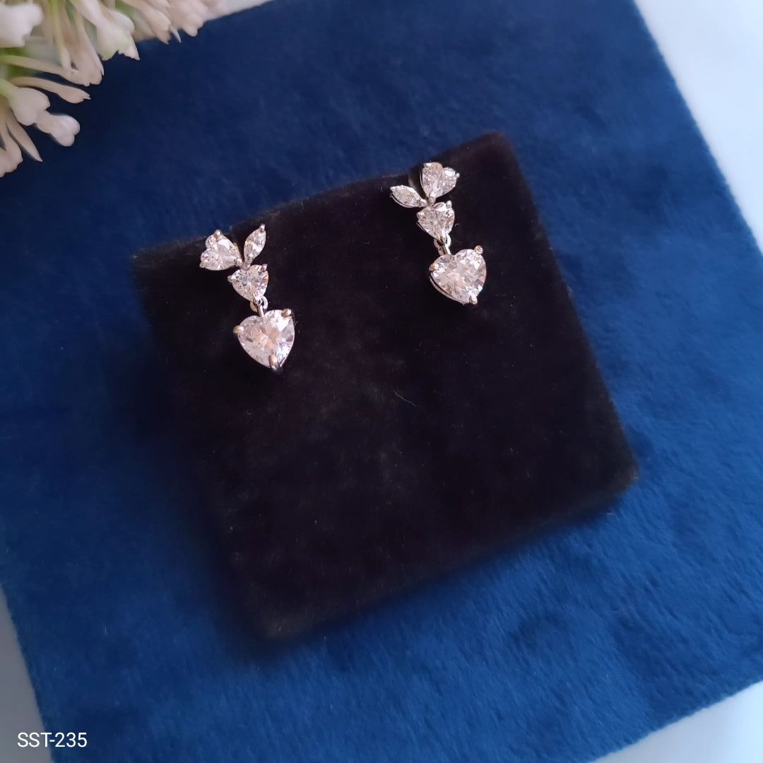 SST 235 | HEART-SHAPED DIAMOND DROP EARRINGS