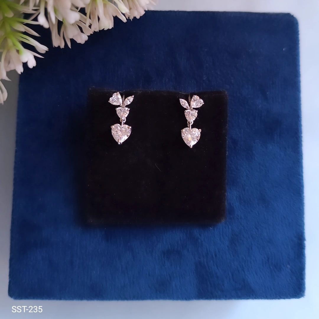 SST 235 | HEART-SHAPED DIAMOND DROP EARRINGS