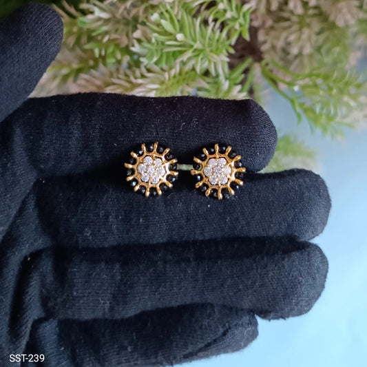 SST 239 | STAR SHAPED DIAMOND STUD EARRINGS