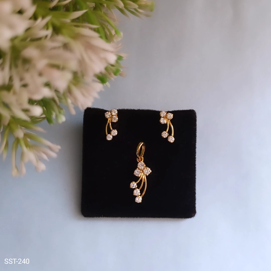SST 240 | FLORAL PENDANT AND EARRING SET