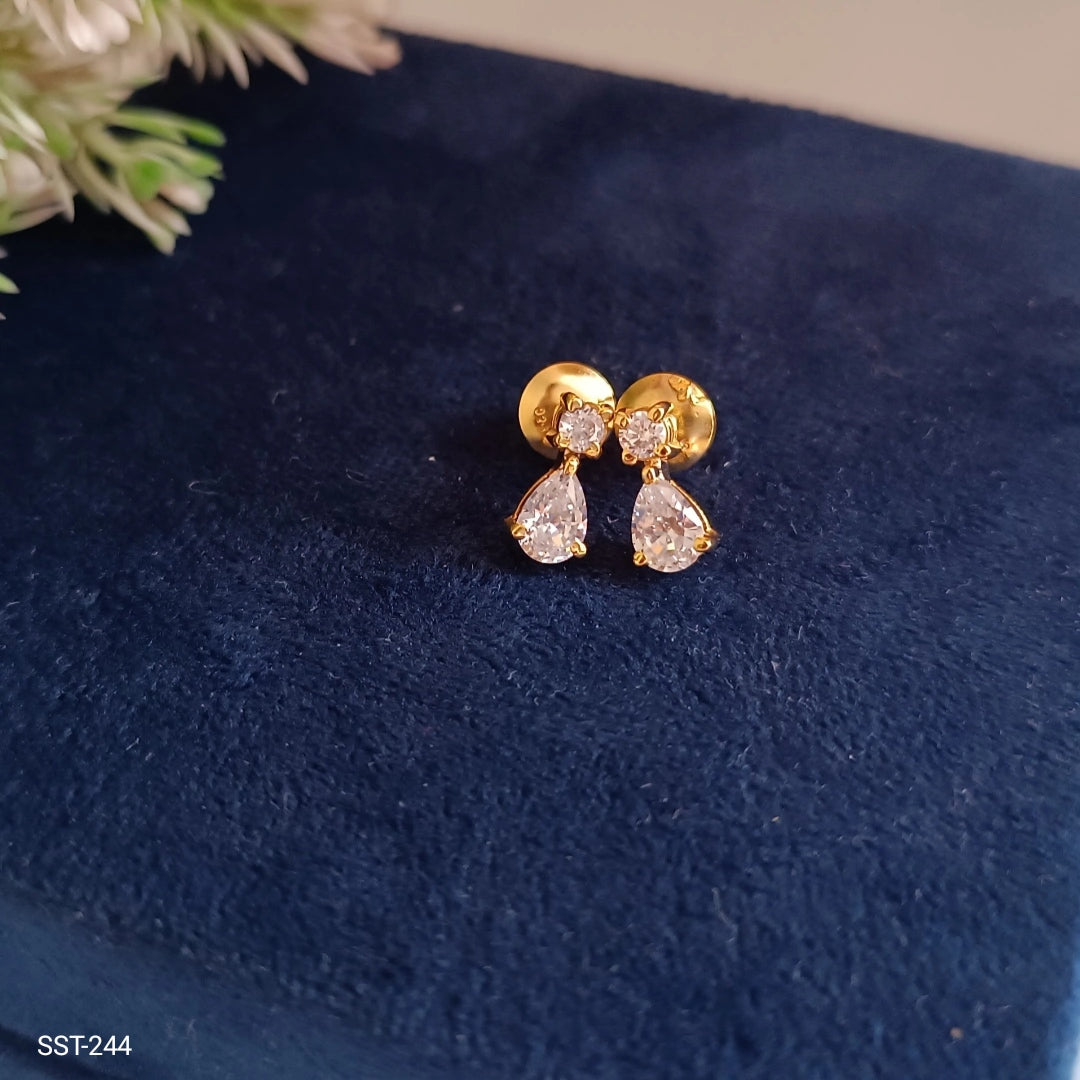 SST 244 | PEAR-SHAPED DROP EARRINGS