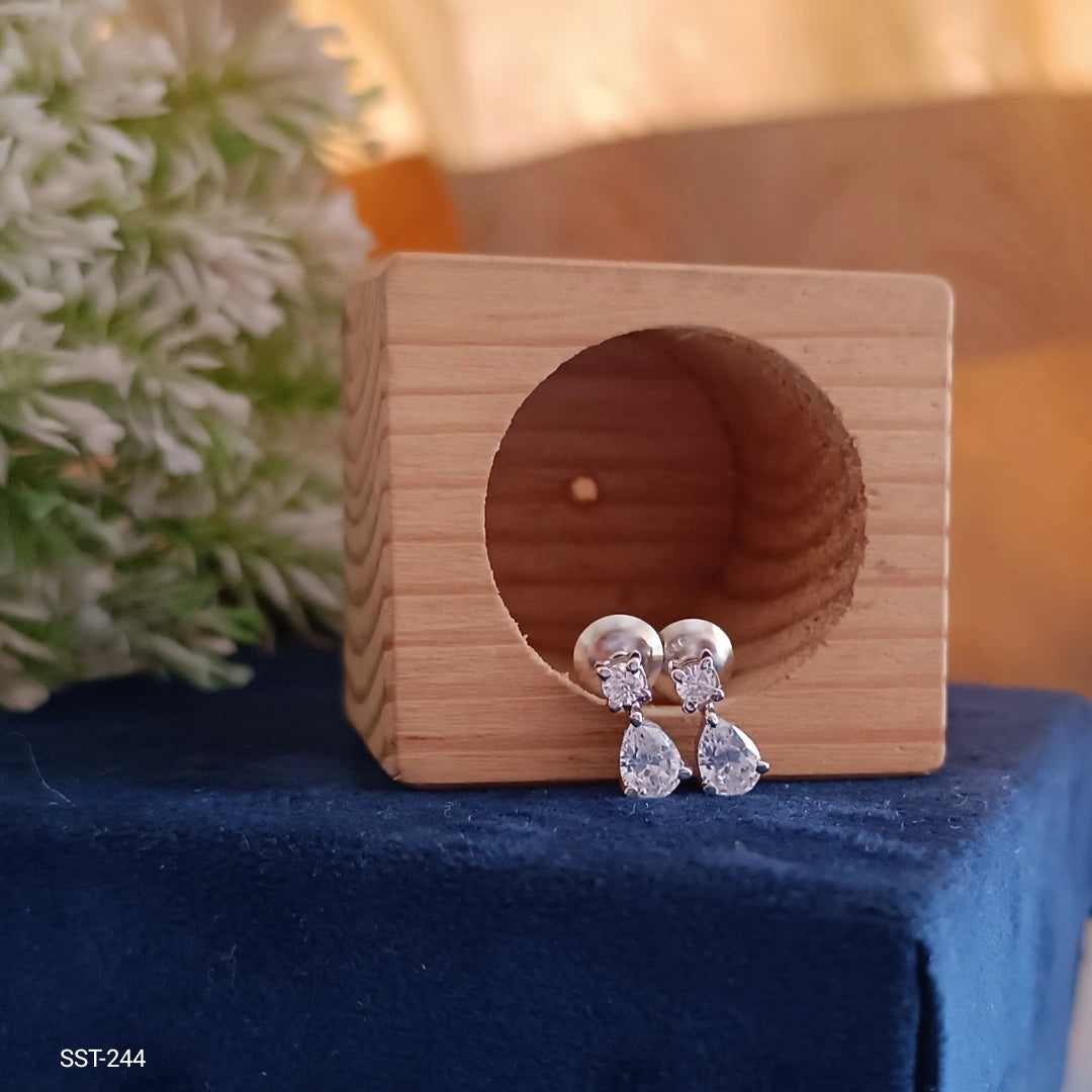 SST 244 | PEAR-SHAPED DROP EARRINGS