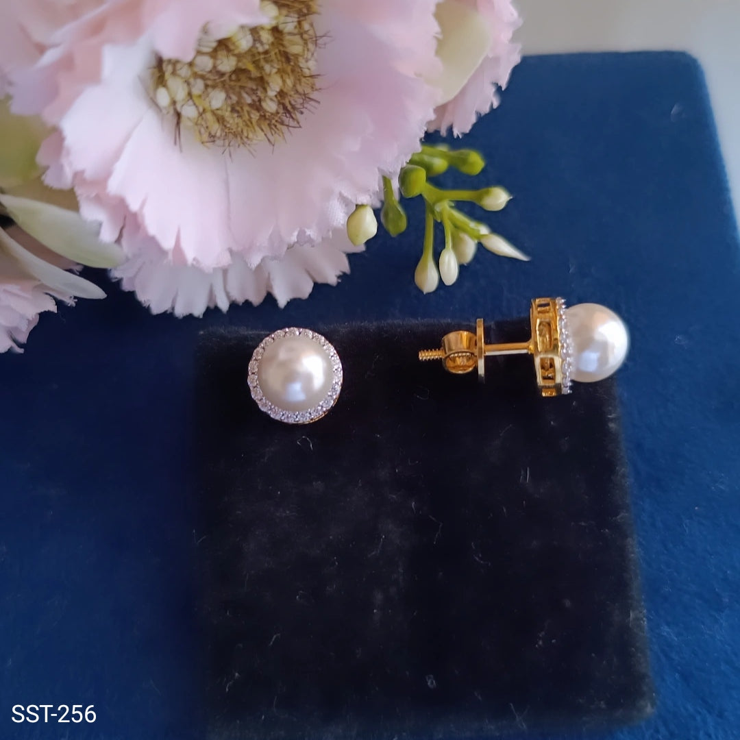 SST 256 | PEARL AND DIAMOND EARRINGS