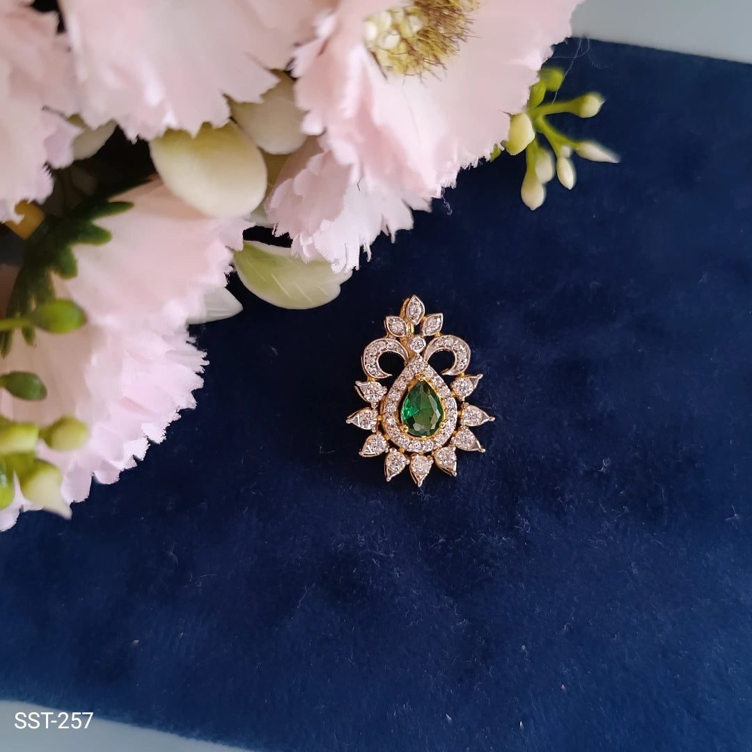SST 257 | EMERALD AND DIAMOND PENDANT