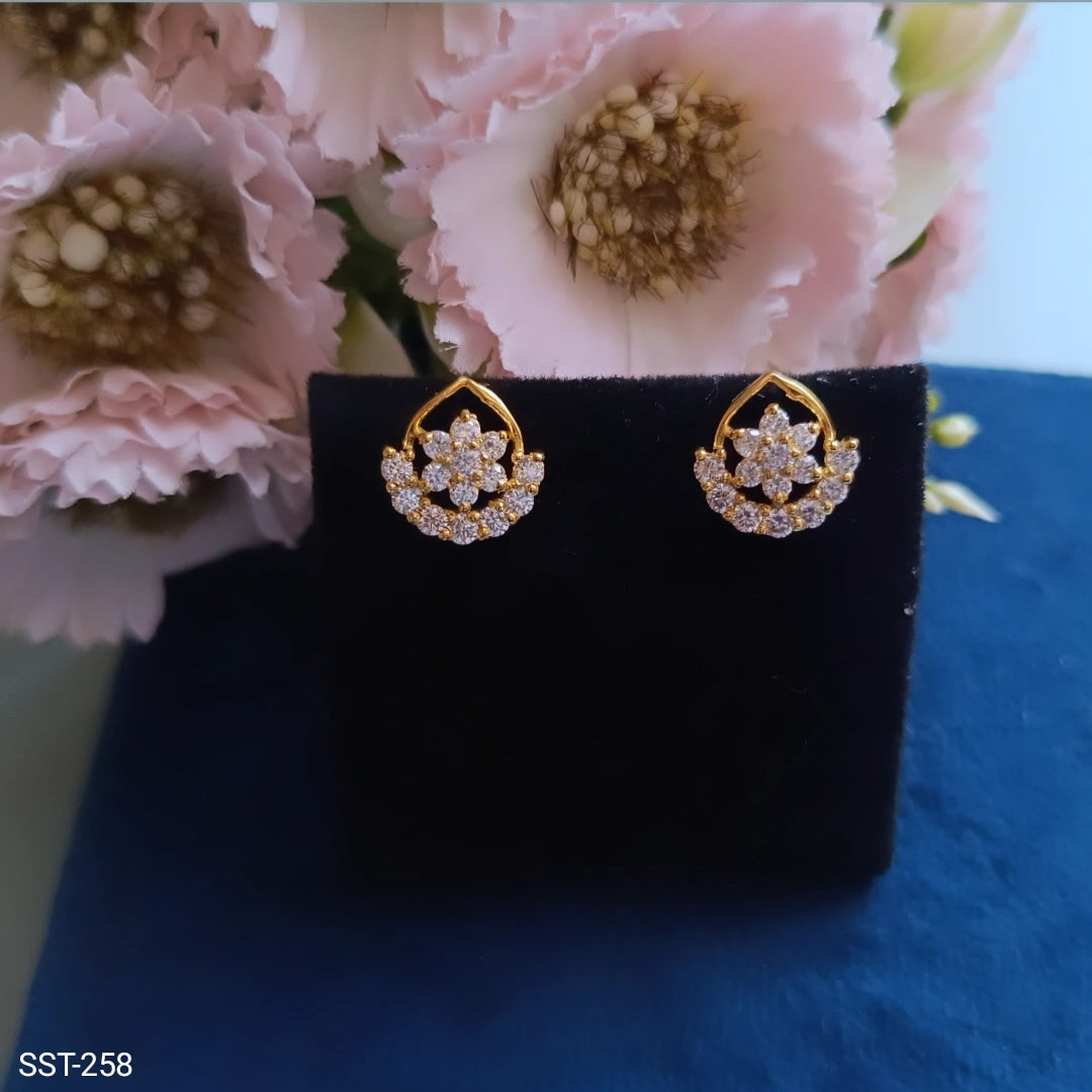 SST 258 | CRESCENT DIAMOND EARRINGS