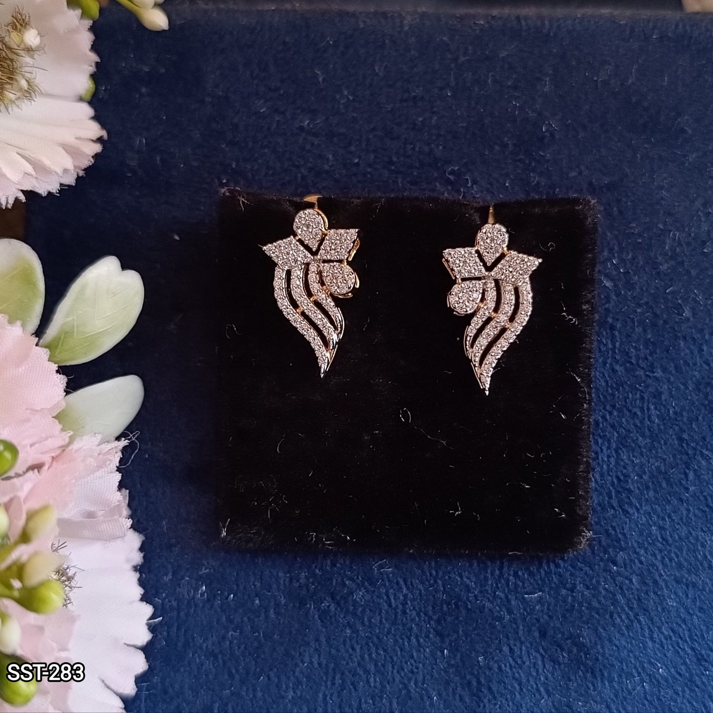 SST 283 | ELEGANT FLOWER DROP EARRINGS