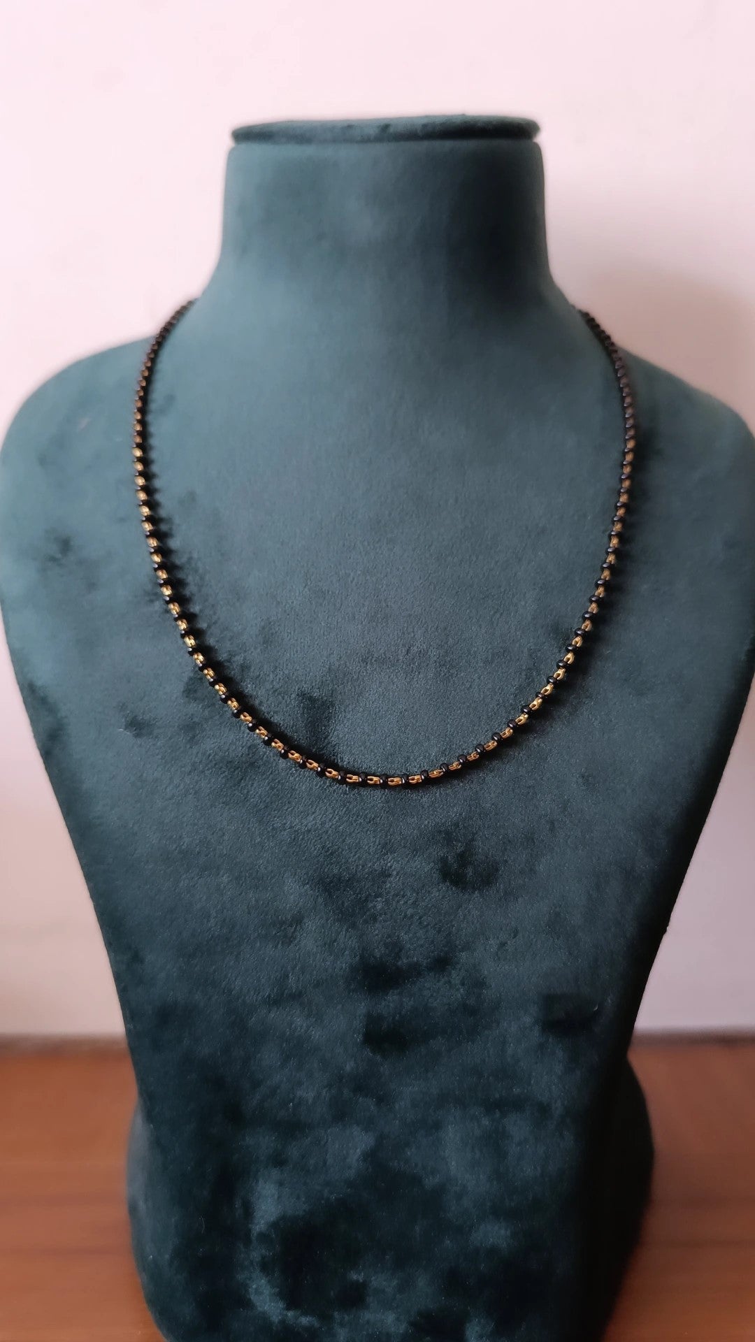 SINGLE LINE CONTINUES MANGALSUTRA CHAIN