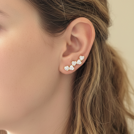 SST 572 | LUXURY CRYSTAL HEART AND BAGUETTE EAR CUFF