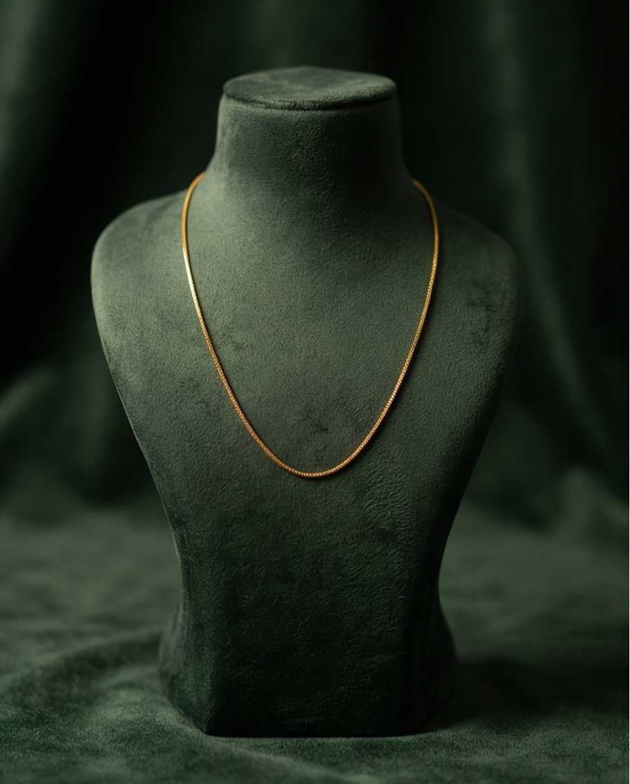GOLDEN CONTINUES BOX CHAIN