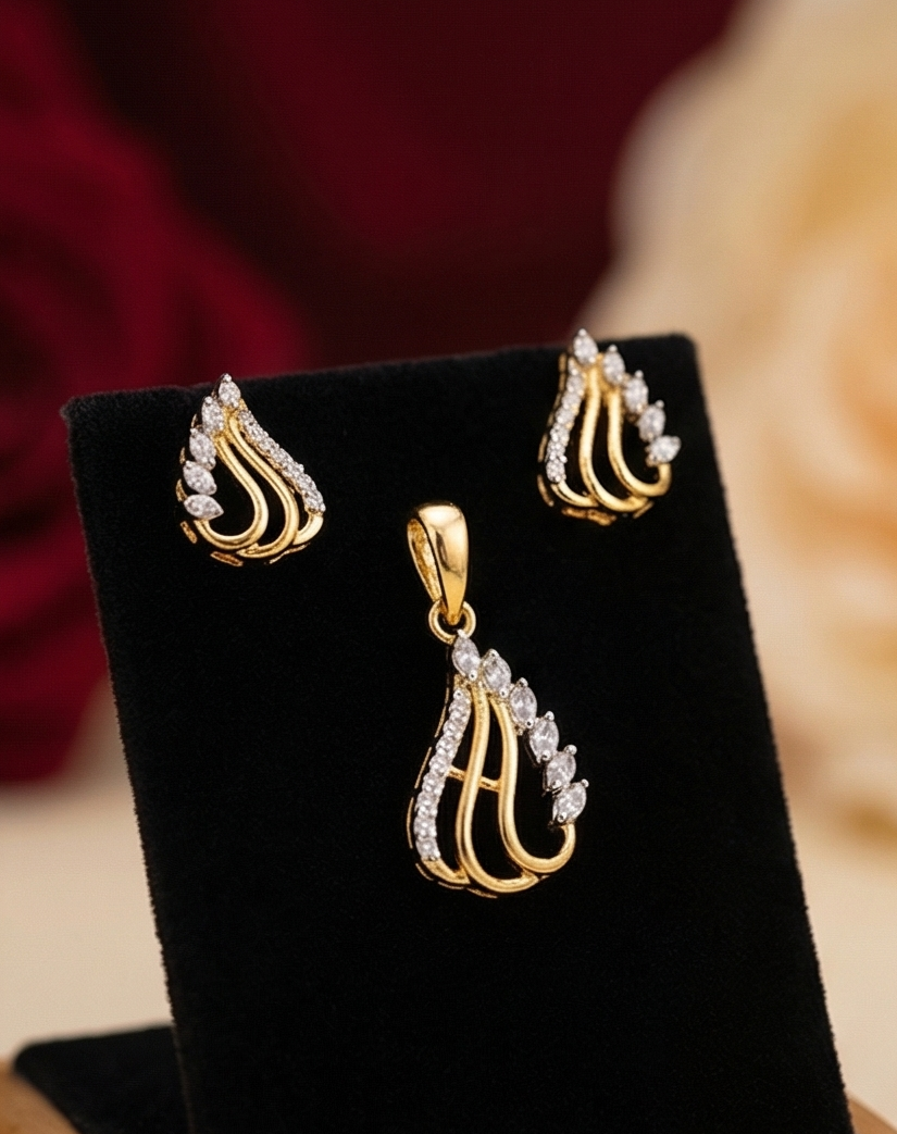 SST 490 | LEAF DESIGNED PENDENT AND EARRING SET