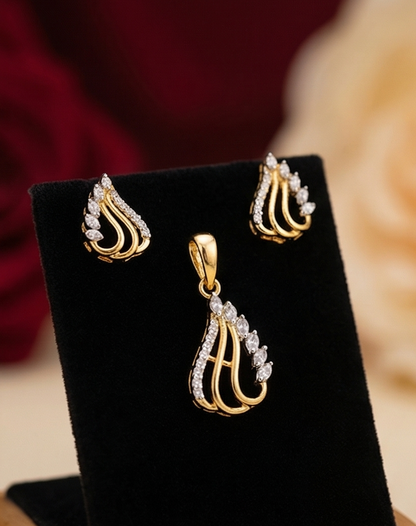 SST 490 | LEAF DESIGNED PENDENT AND EARRING SET
