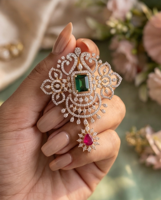 SST 568 | EMERALD FILIGREE STATEMENT BROOCH PENDANT