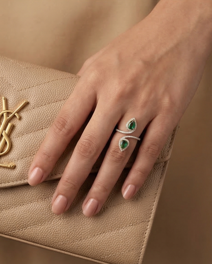 SST 567 | LUXURY EMERALD TEARDROP RING