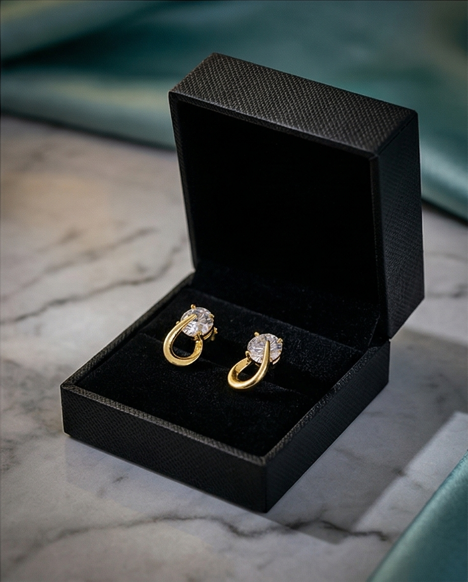 SST 216 | SINGLE DIAMOND EARRING