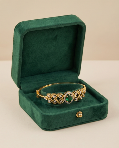 SST 609 | EMERALD HALO LEAF MOTIF STATEMENT BRACELET