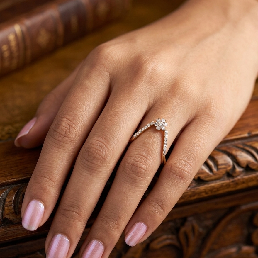 SST 140 | FLORAL ELEGANCE DIAMOND VANKI RING