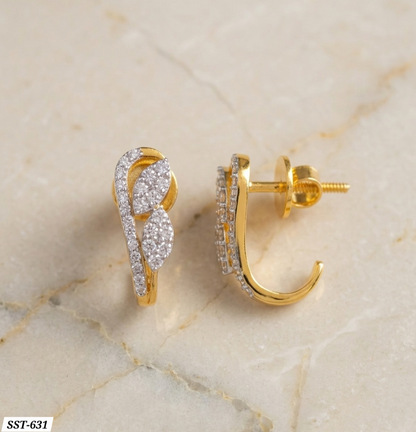 SST 631 | SPARKLING LEAF CURVE STUD EARRINGS