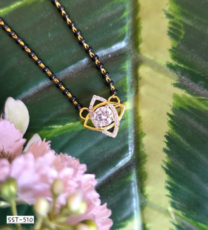 SST 510 | LUMINOUS STAR NECKLACE