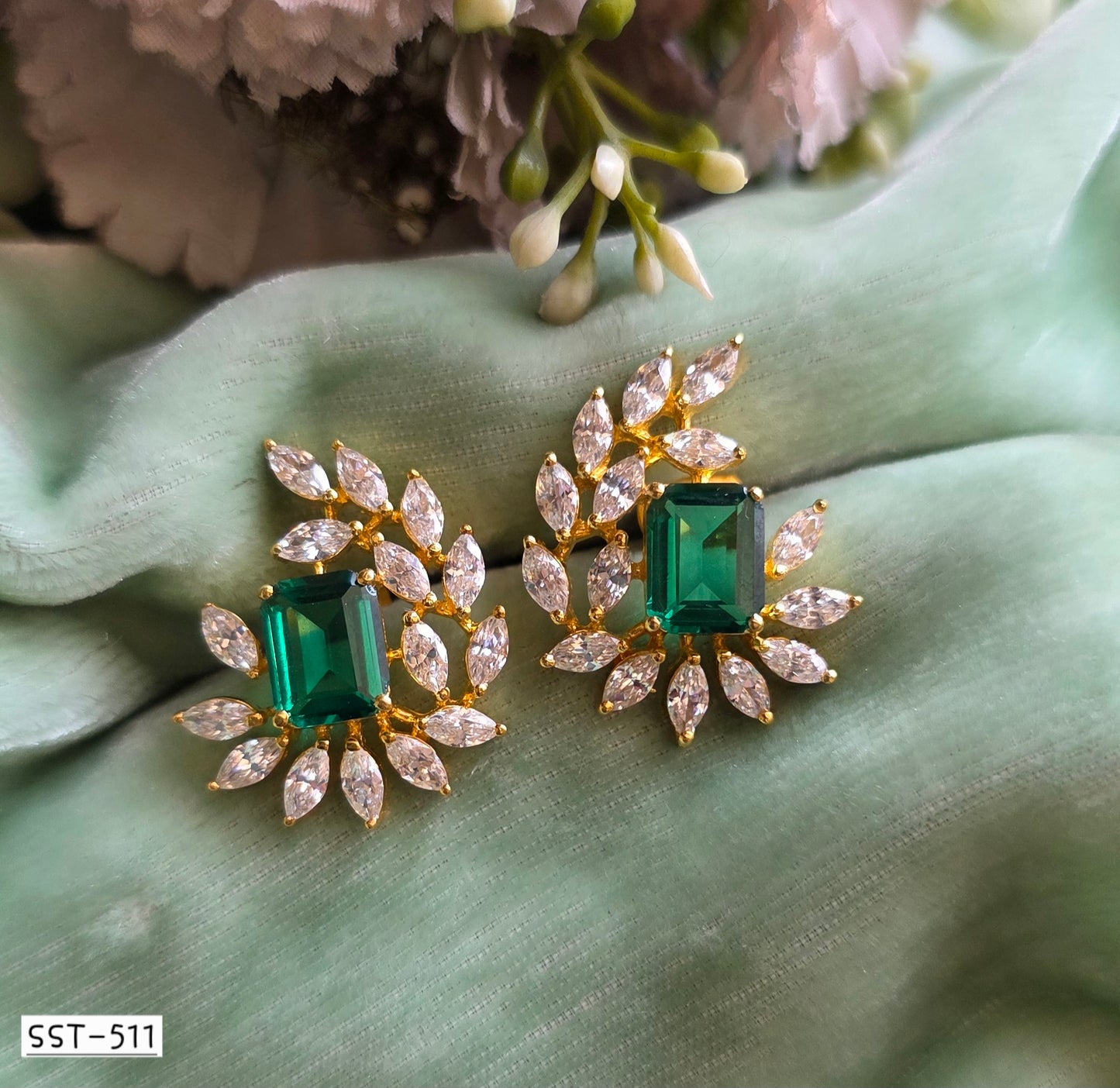 SST 511 | LEAFY STUD EARRINGS