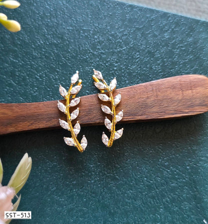 SST 513 | SHIMMERING LEAF DIAMOND EARRINGS