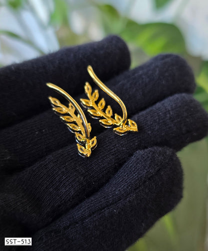 SST 513 | SHIMMERING LEAF DIAMOND EARRINGS