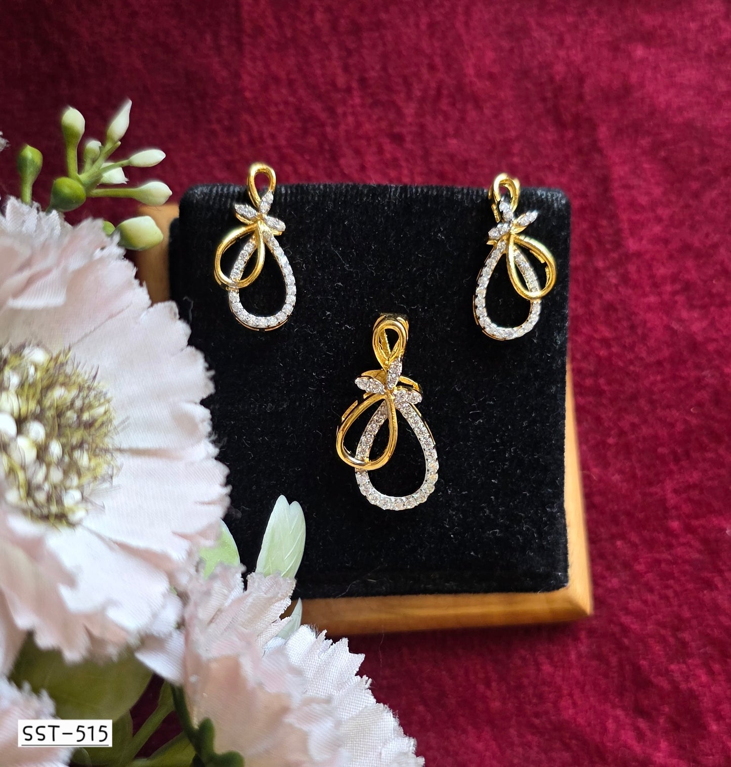 SST 515 | TWIRLING TEARDROP PENDANT SET