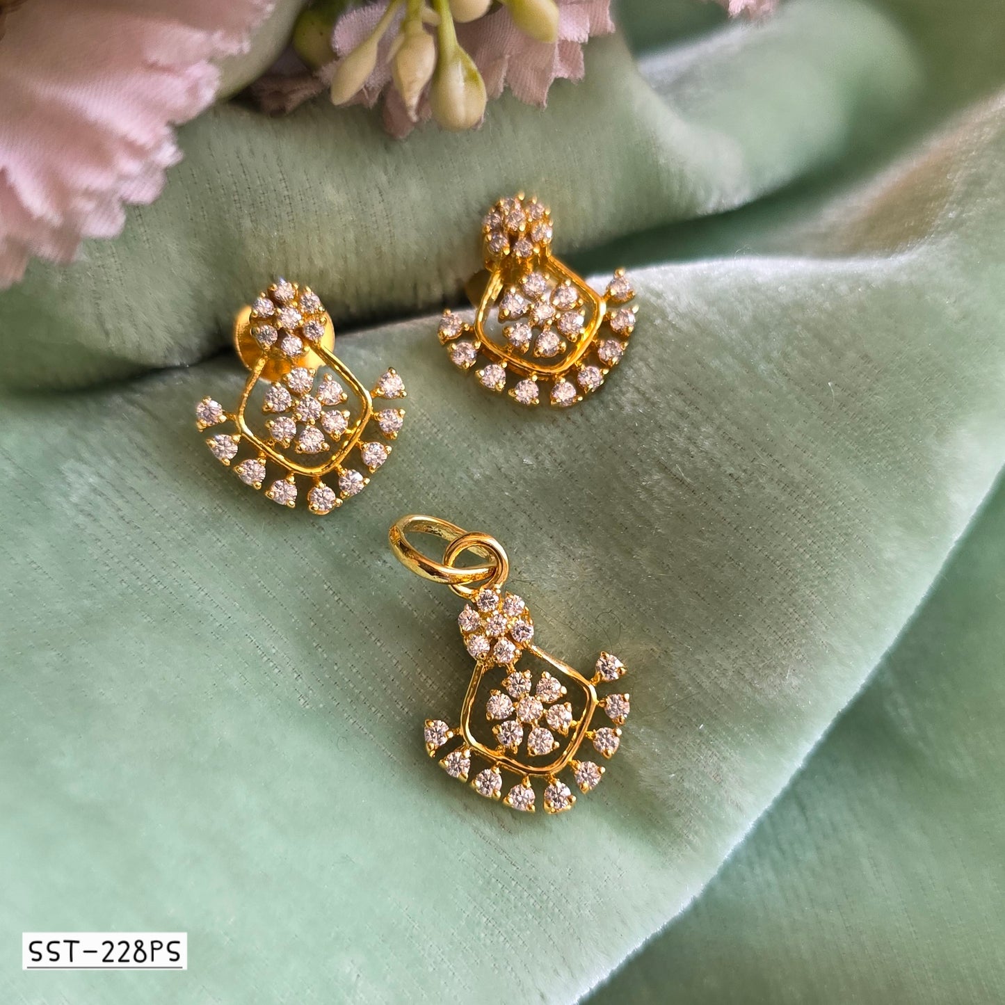 SST 228PS | FLORAL GEM EARRING PENDANT SET