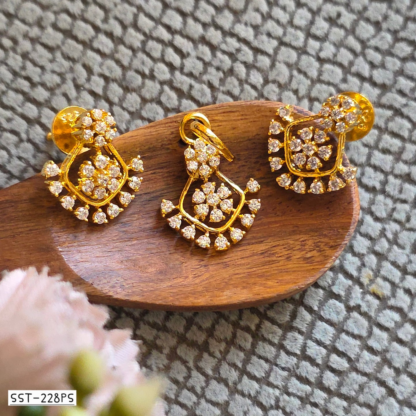 SST 228PS | FLORAL GEM EARRING PENDANT SET
