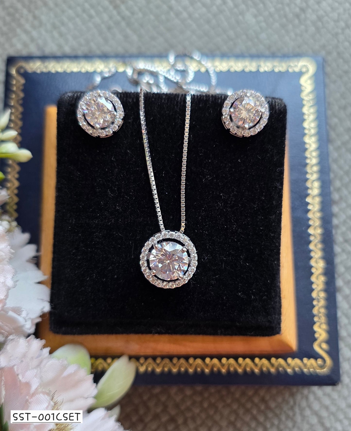 SST 001C SET | SPARKLING ELEGANCE PENDANT CHAIN AND EARRINGS SET
