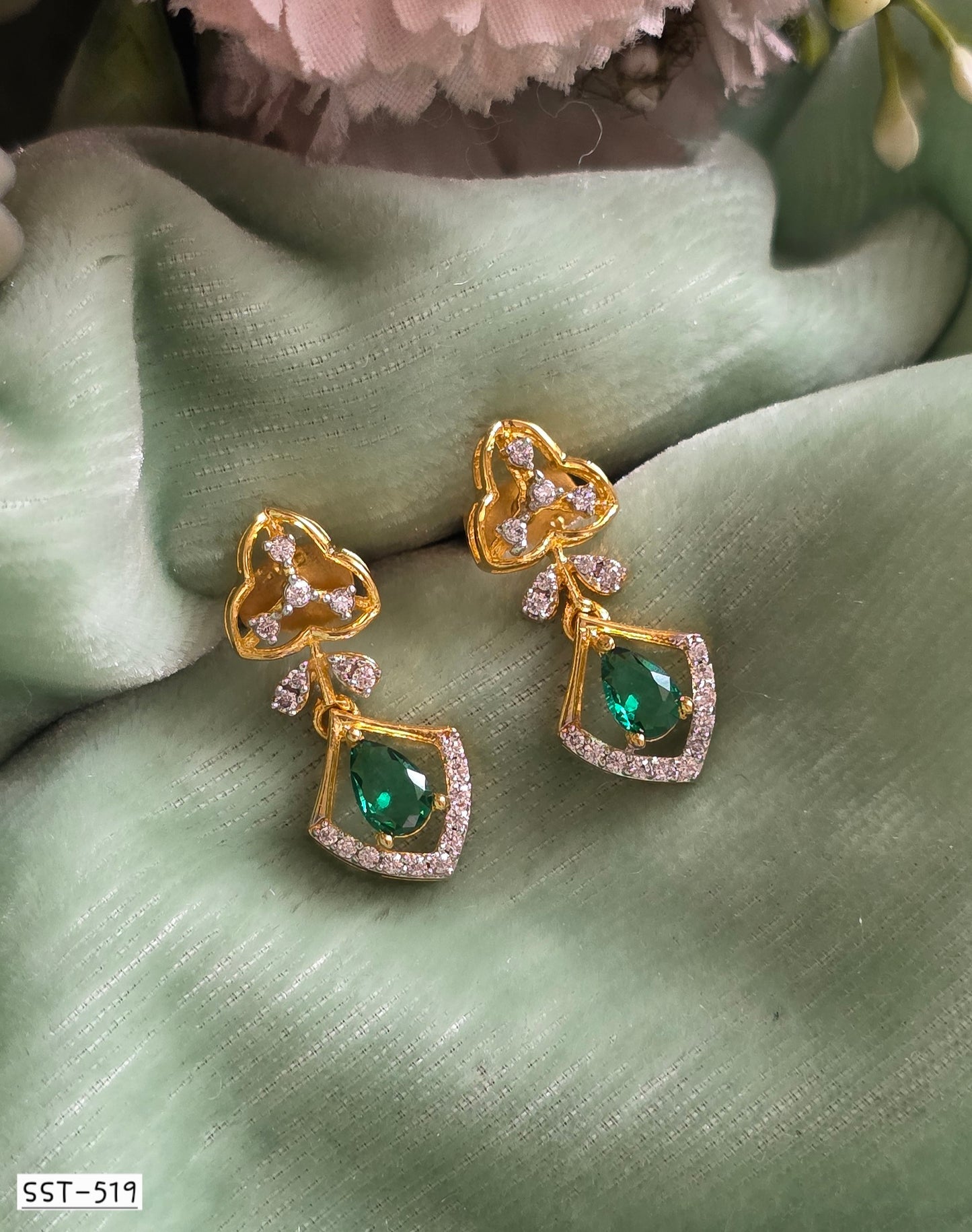 SST 519 | EMERALD DROP EARRINGS