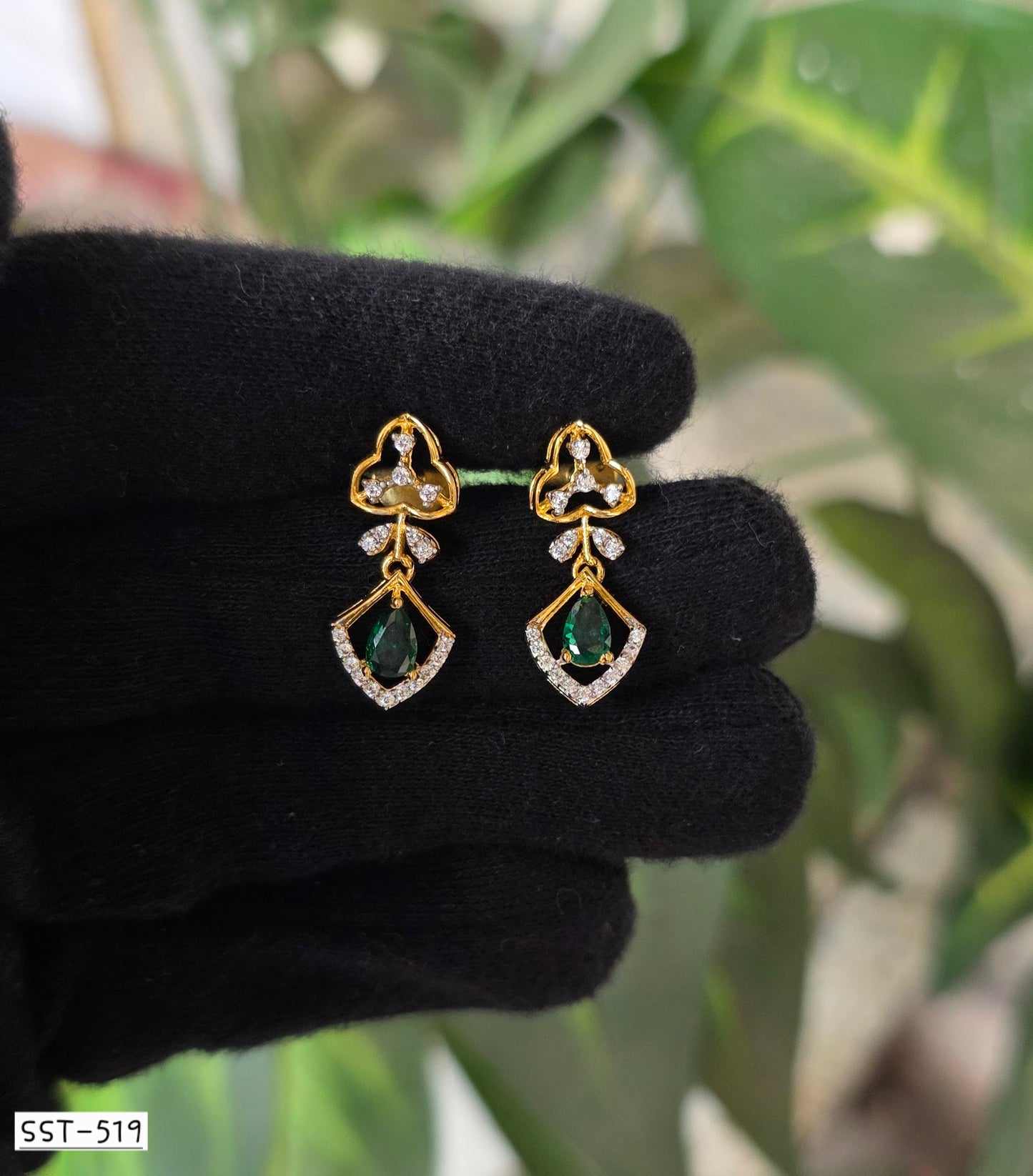 SST 519 | EMERALD DROP EARRINGS
