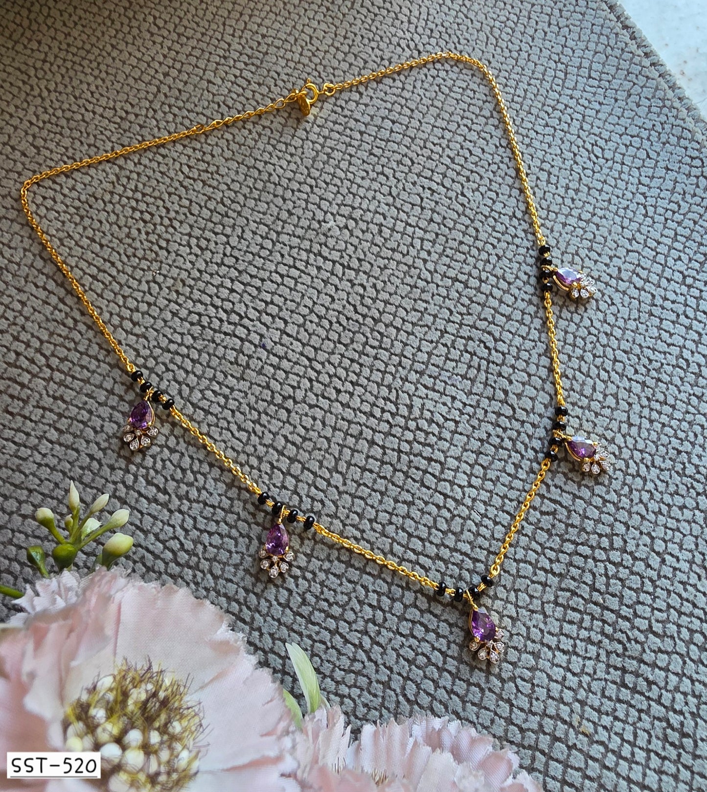 SST 520Amt | EMERALD BLOSSOM MANGALSUTRA