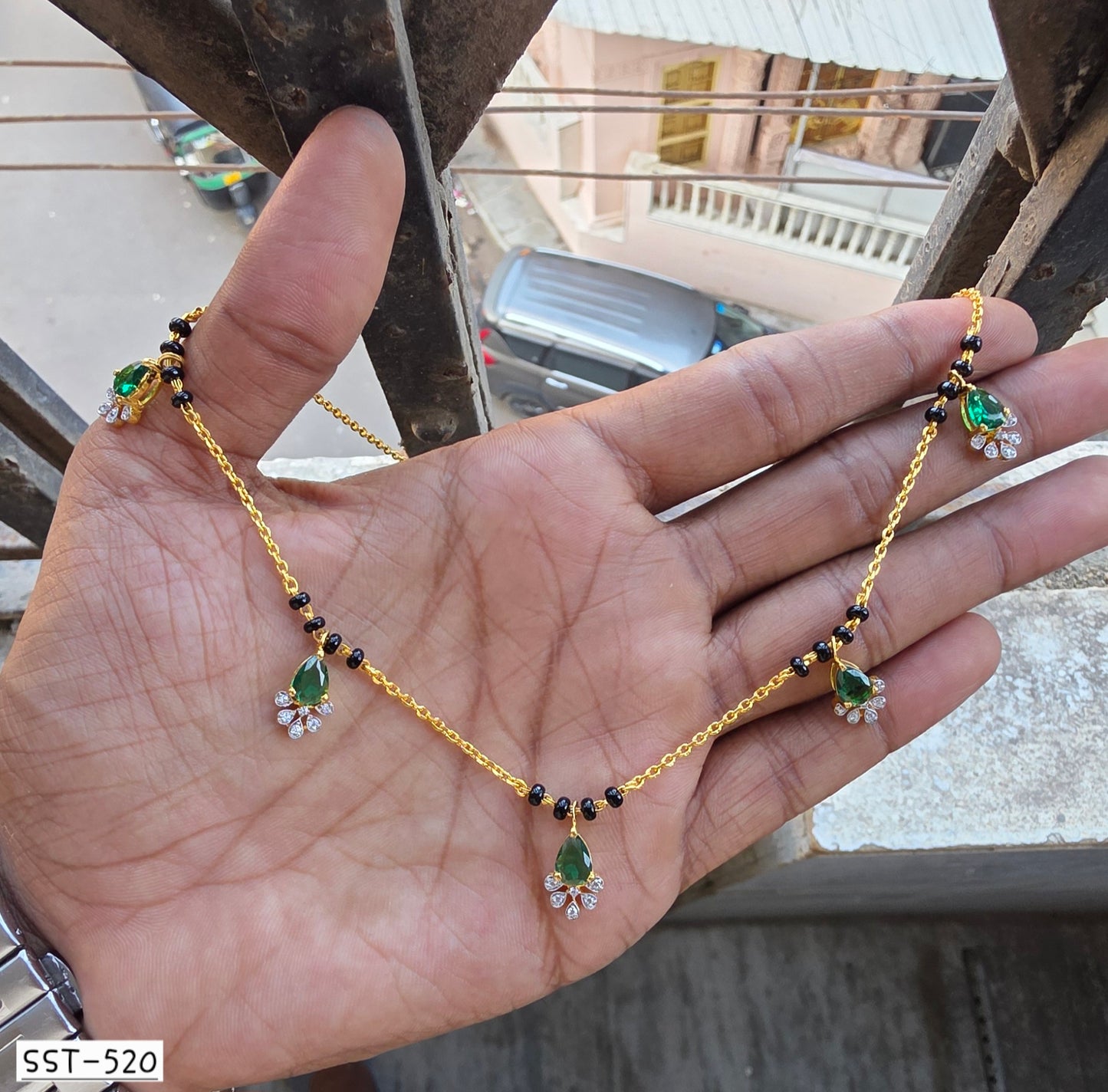 SST 520Green | EMERALD BLOSSOM MANGALSUTRA