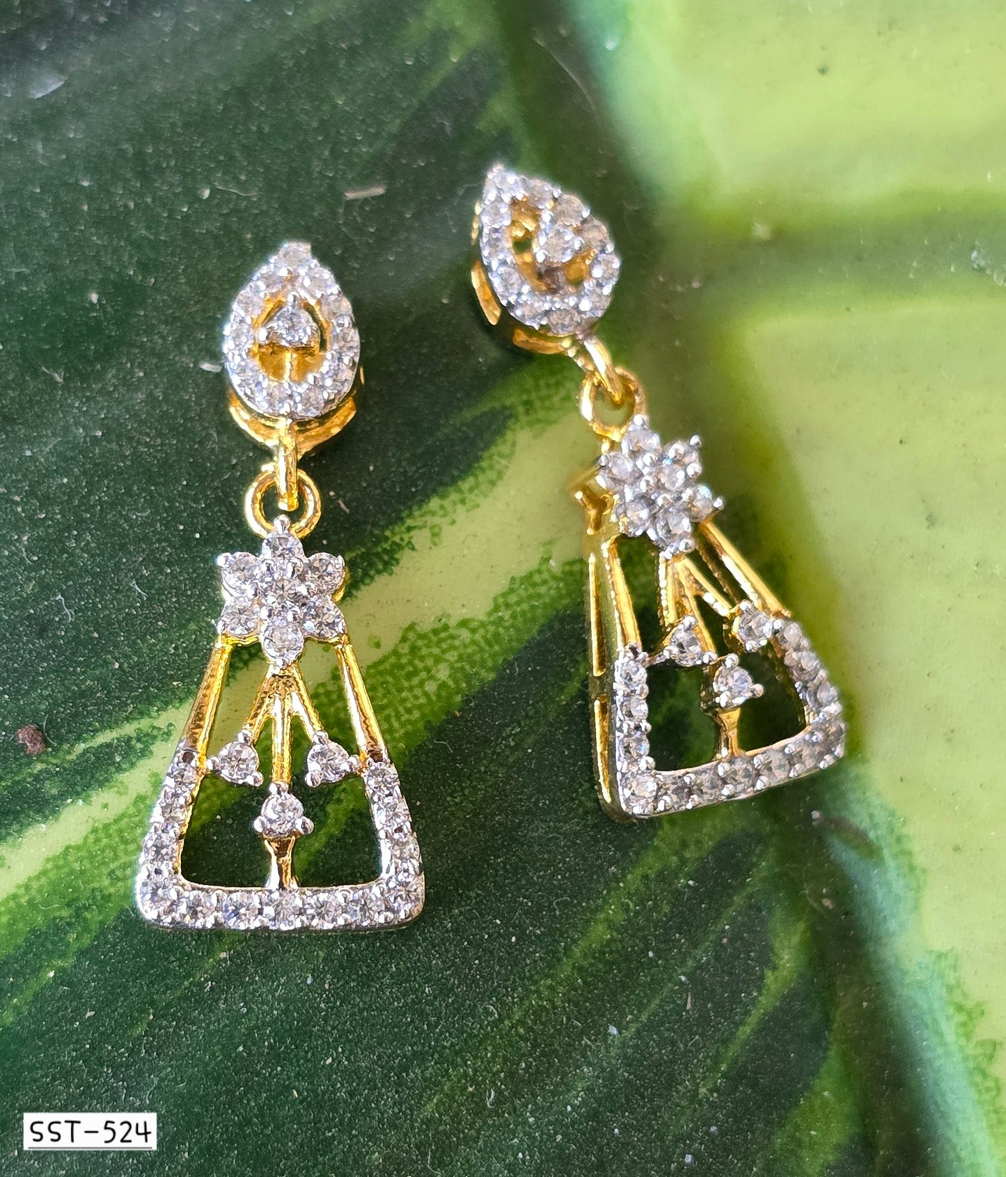SST 524 | LUMINARY TEARDROP GLAMOUR EARRINGS