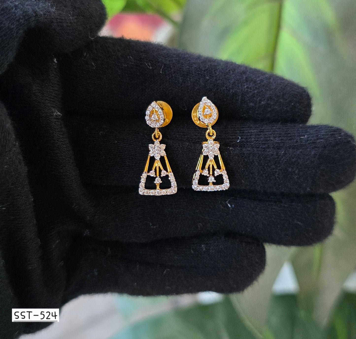 SST 524 | LUMINARY TEARDROP GLAMOUR EARRINGS